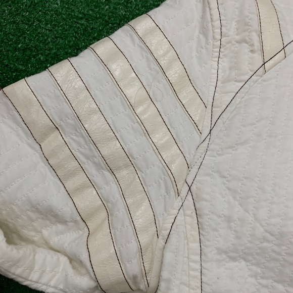 ⚪️Quilted Jacket with leather Accents (Sz XL) - Picture 3 of 6